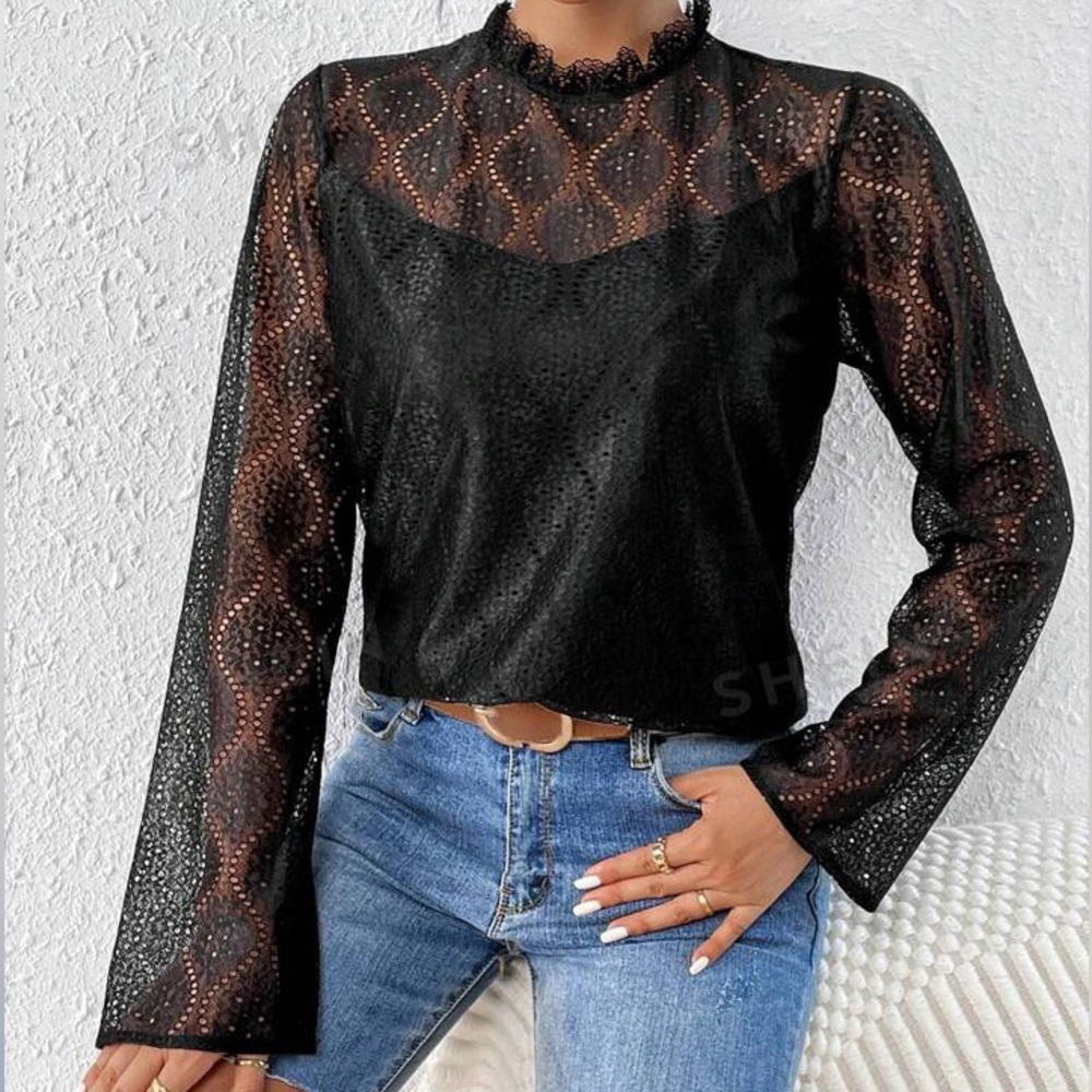SHEIN. Black top. New.
